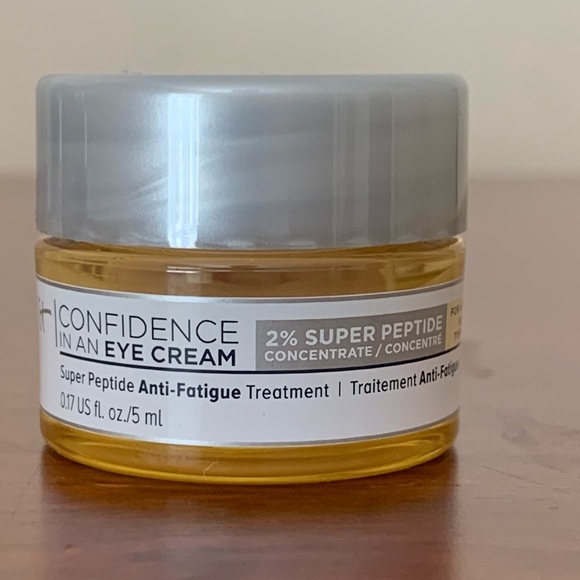 NWT IT Cosmetics Bundle Skin Care Deluxe Mini Travel Set - Picture 4 of 14